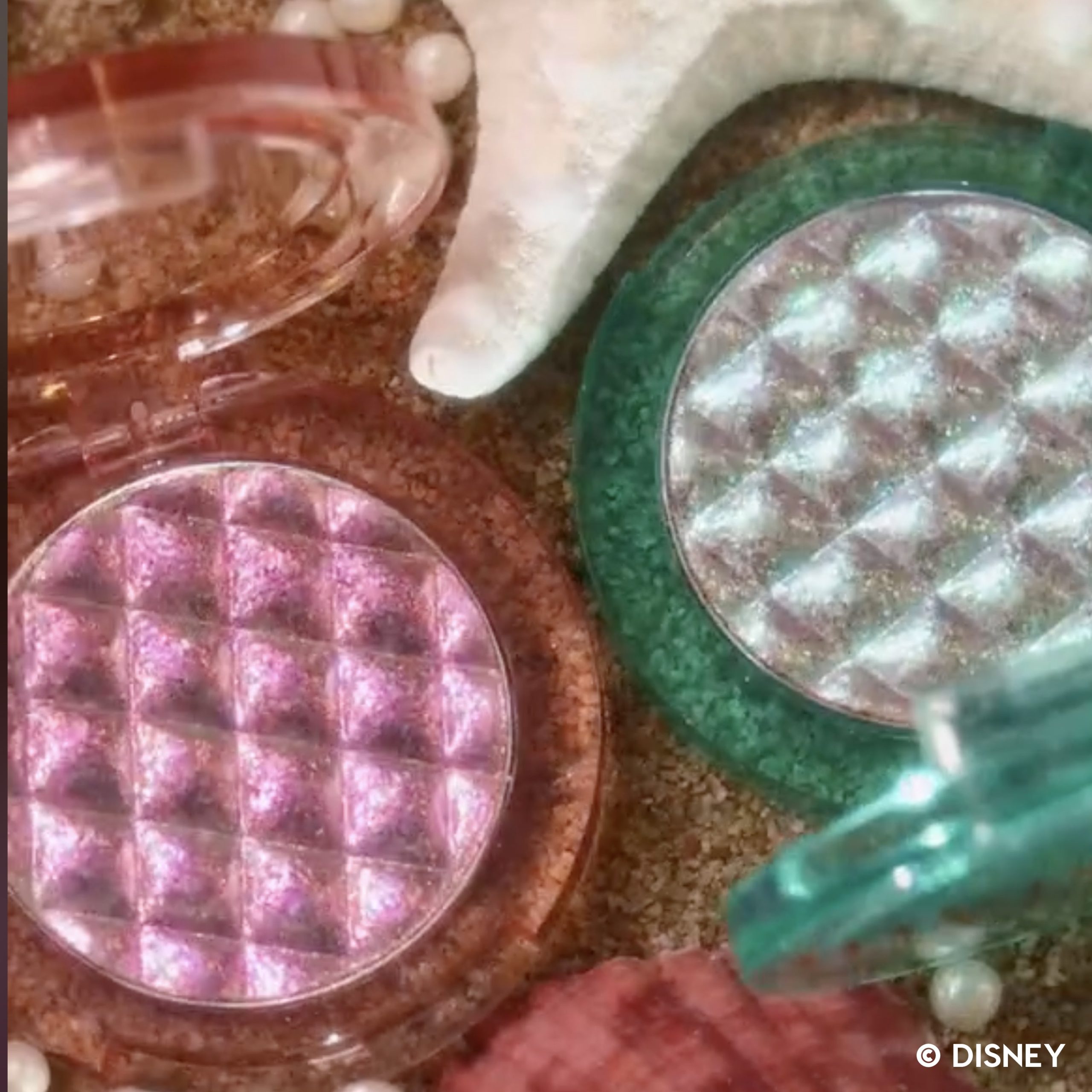 The Little Mermaid Multichrome Highlighter - Image 6