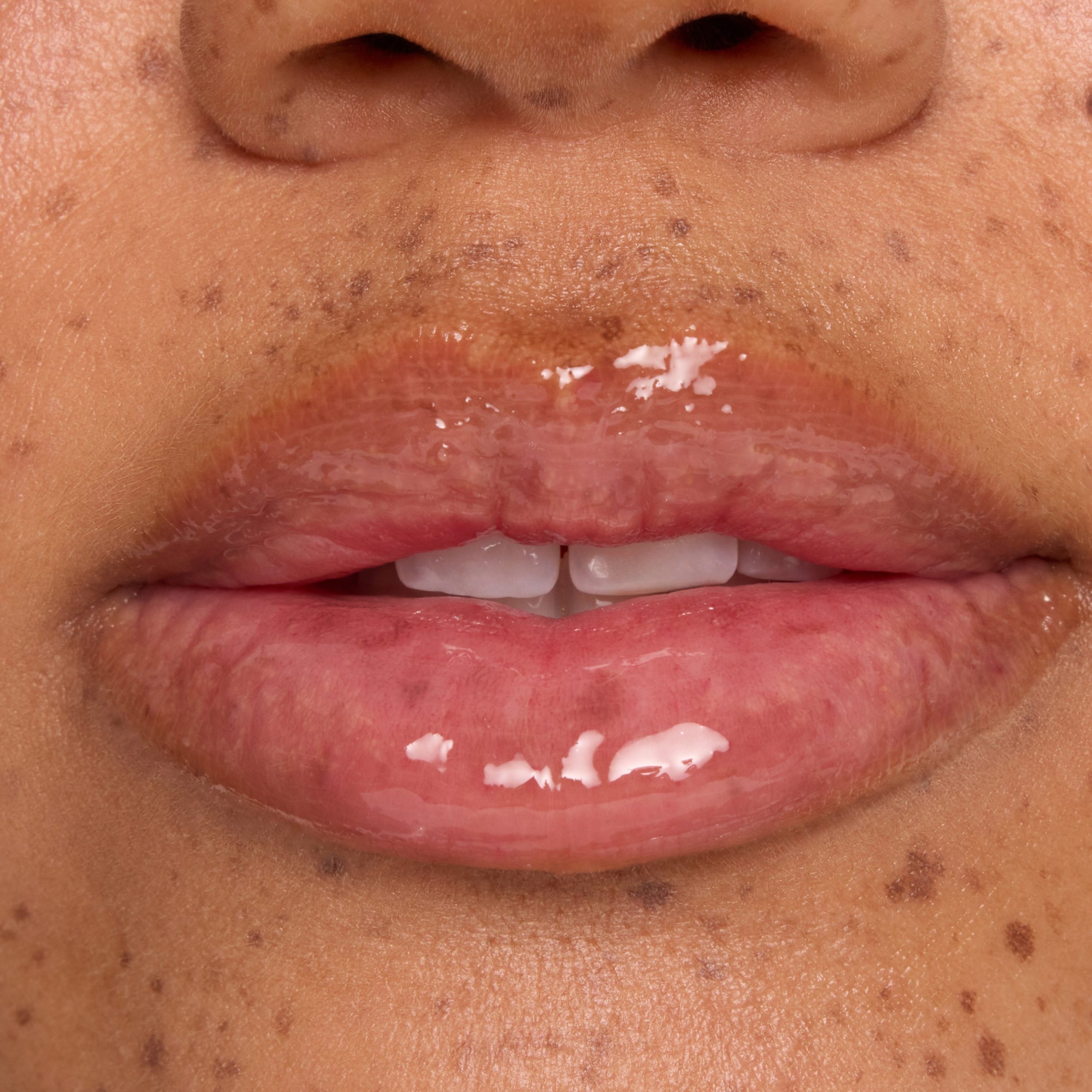 Fresh Kiss Glossy Balm - Image 4